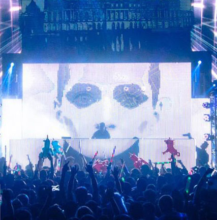 美國好萊塢戶外DJ秀 LED共形屏iDot-P30項(xiàng)目