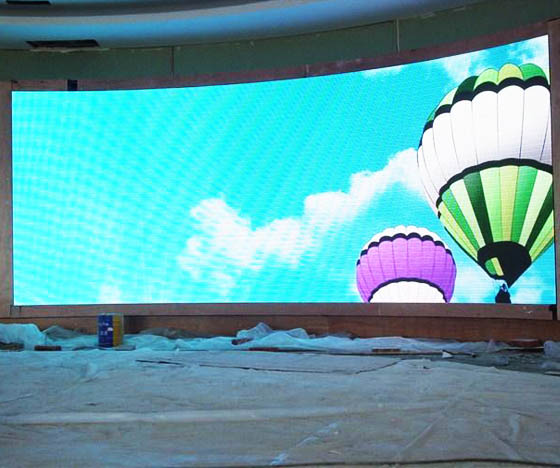 弧形LED顯示屏怎么做？怎樣安裝