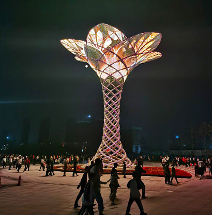 河南漯河景觀七彩樹LED網(wǎng)格屏項(xiàng)目